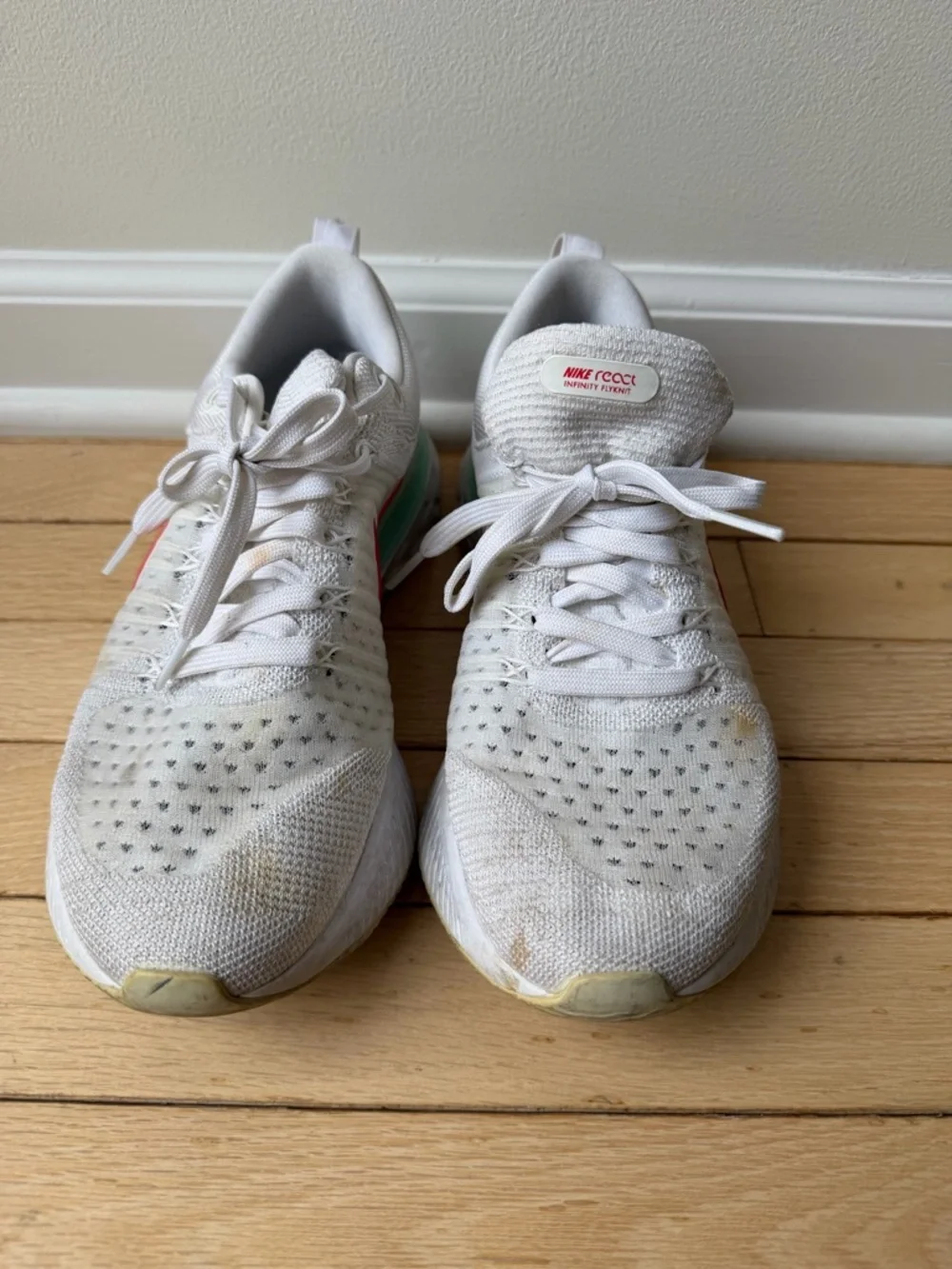 Nike React Infinity Run Flyknit Women’s Size 7 – White/Red/Mint